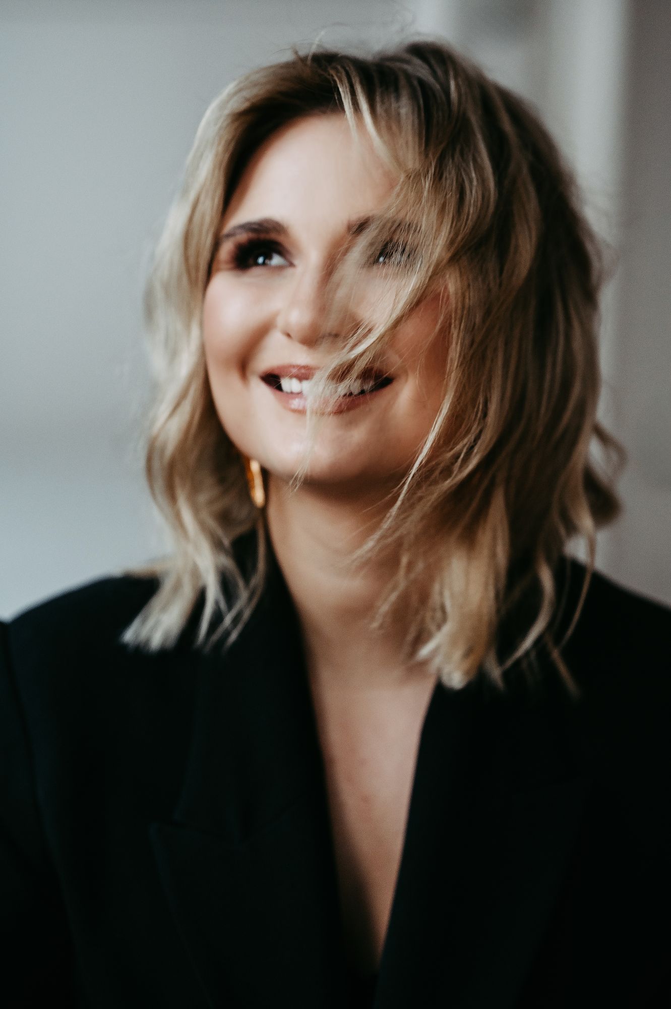 Julia Meinzer - Der Wirbelsturm aus den Radiocharts